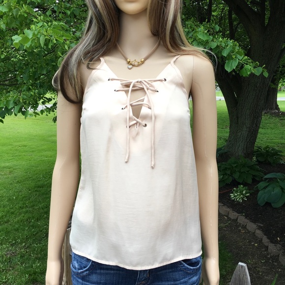 SOLD ‼️CREAM COLOR SATIN CAMISOLE - Picture 4 of 11